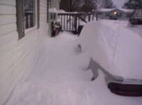 car_is_buried_004.jpg