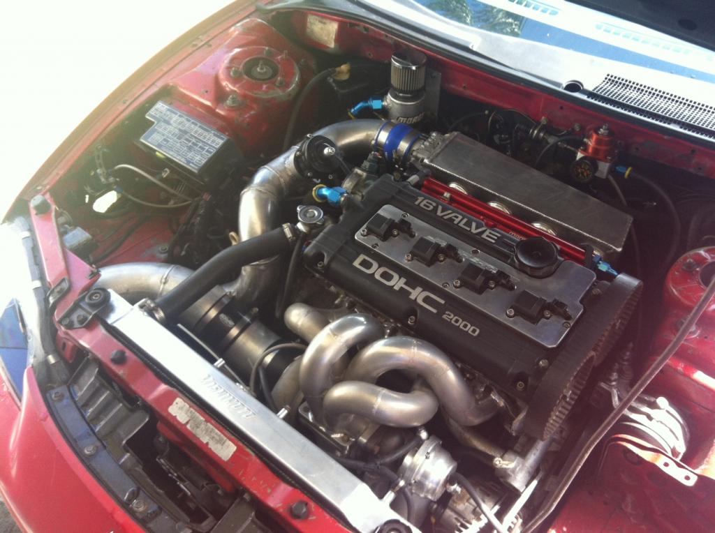 2012enginebay_zpsa9da0916.jpg