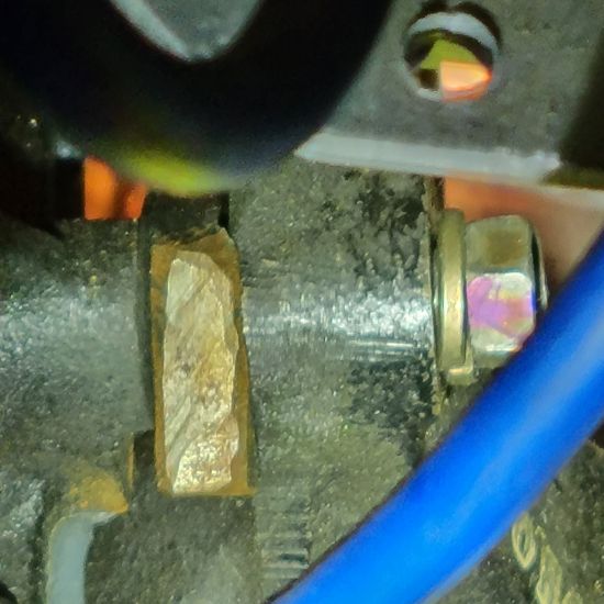 20240407 center shaft bearing broken bolt 550 x 550.JPG