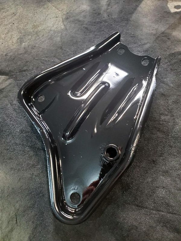 bigbracketpainted.jpg