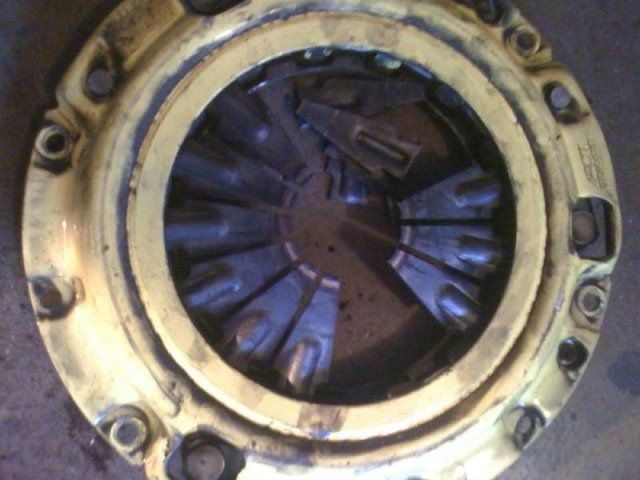 BrokenClutch_2010-08.jpg