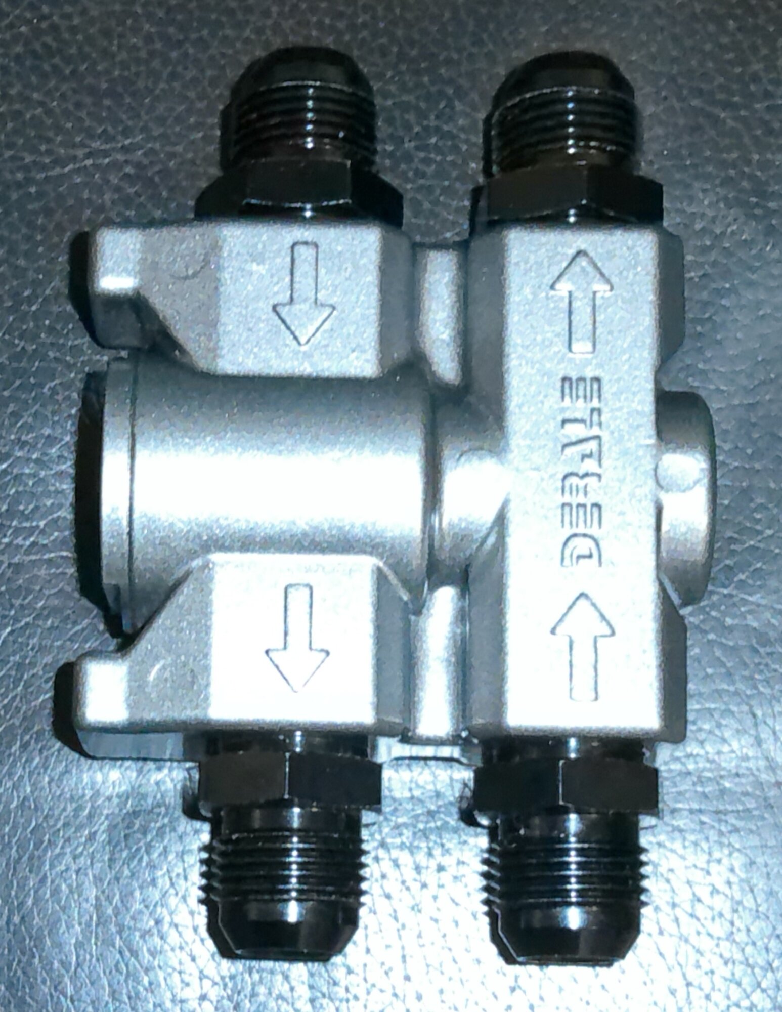 Derale Oil Thermostat1.jpg