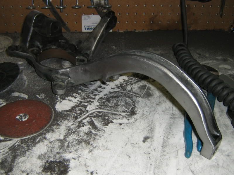 frontknuckleshaved002.jpg