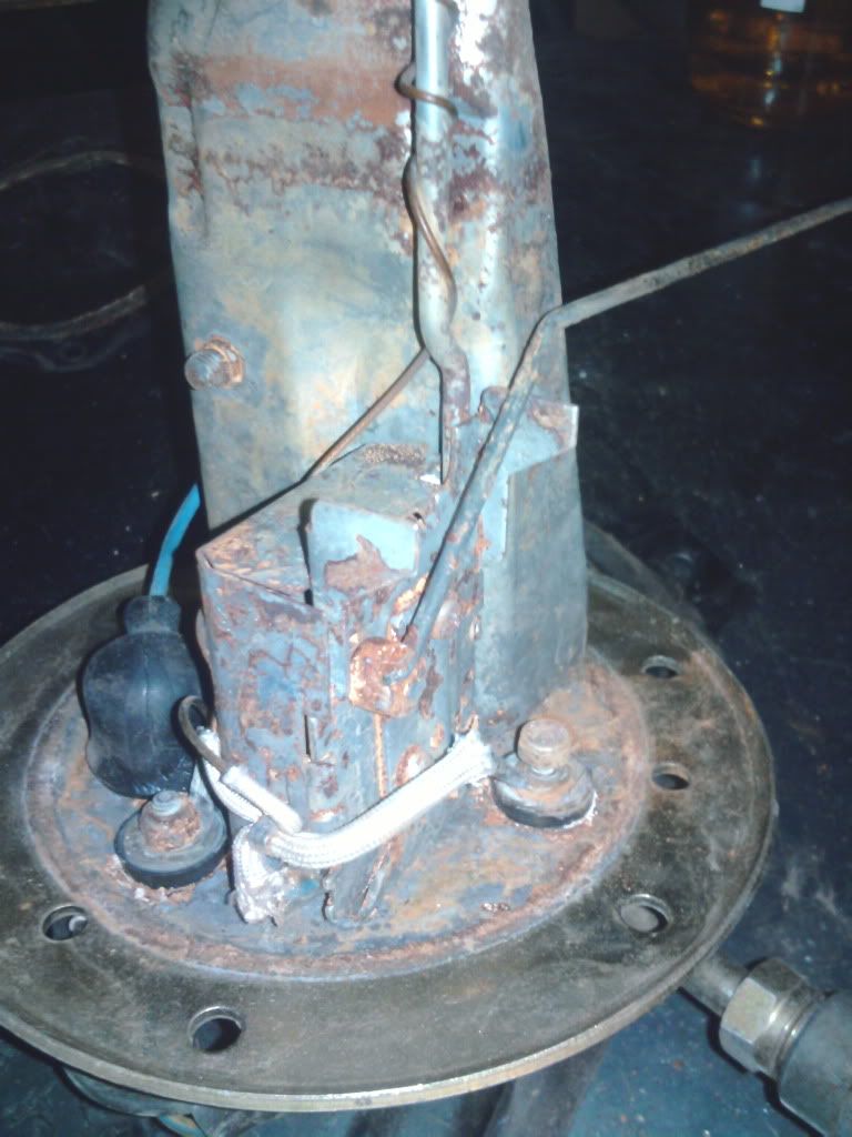 fuelpumprebuild2.jpg