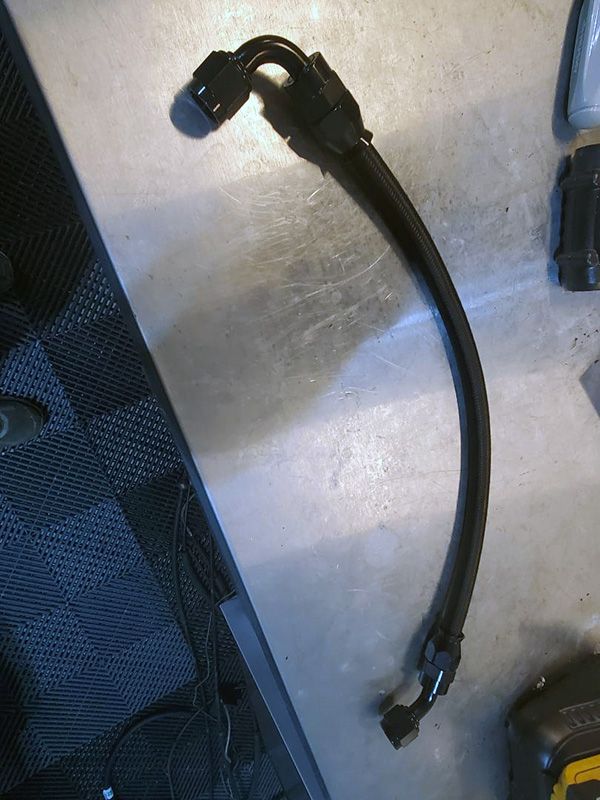 fuelrailline.jpg
