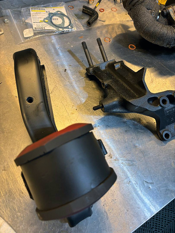motormountspainted.jpg
