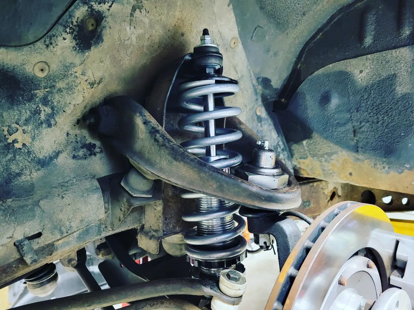 qa1coilvers5.jpg