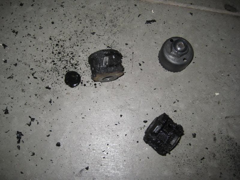 reardiffbushing.jpg