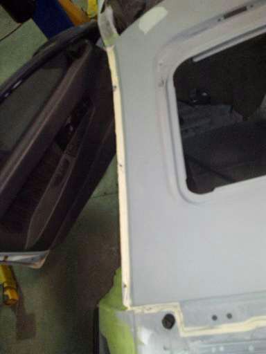 SeamSealingRoofSkin2_zpsfa117316.jpg