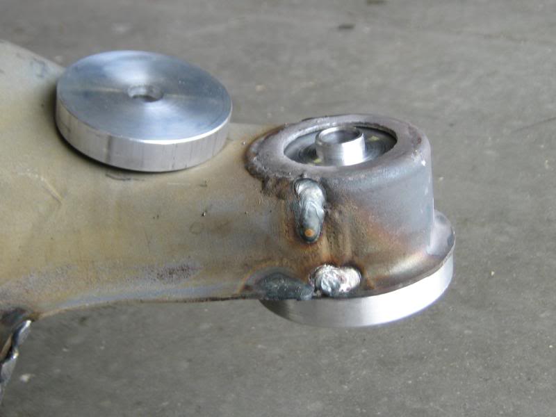 solidcrossmemberbushings003.jpg