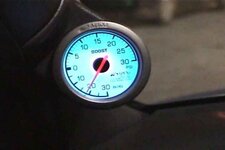 3617apexi-boost-guage-glow-med.jpg