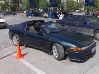 20042008391__700_x_525.jpg