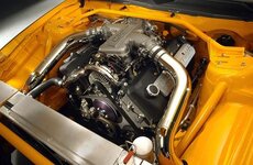 mustanggtr04_engine.jpg