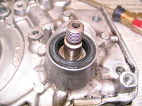 oil pump shaft and seal original case.JPG