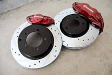 Evo brembos on rotors.jpg