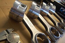 New pistons and rods DSC_0099.jpg