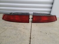 Tail lights (no center)