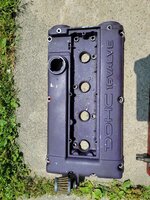 Hyundai valve cover