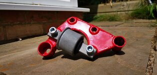 2G DSM compression arm mounting bush #1.jpeg