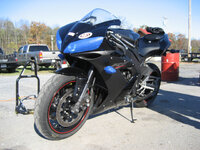 travis bike at 10-06 track day.jpg