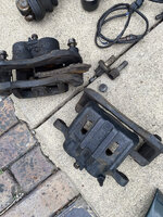 2g awd front calipers.jpg