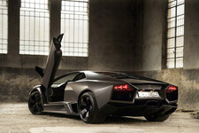 lamborghini_reventon_photo.jpg