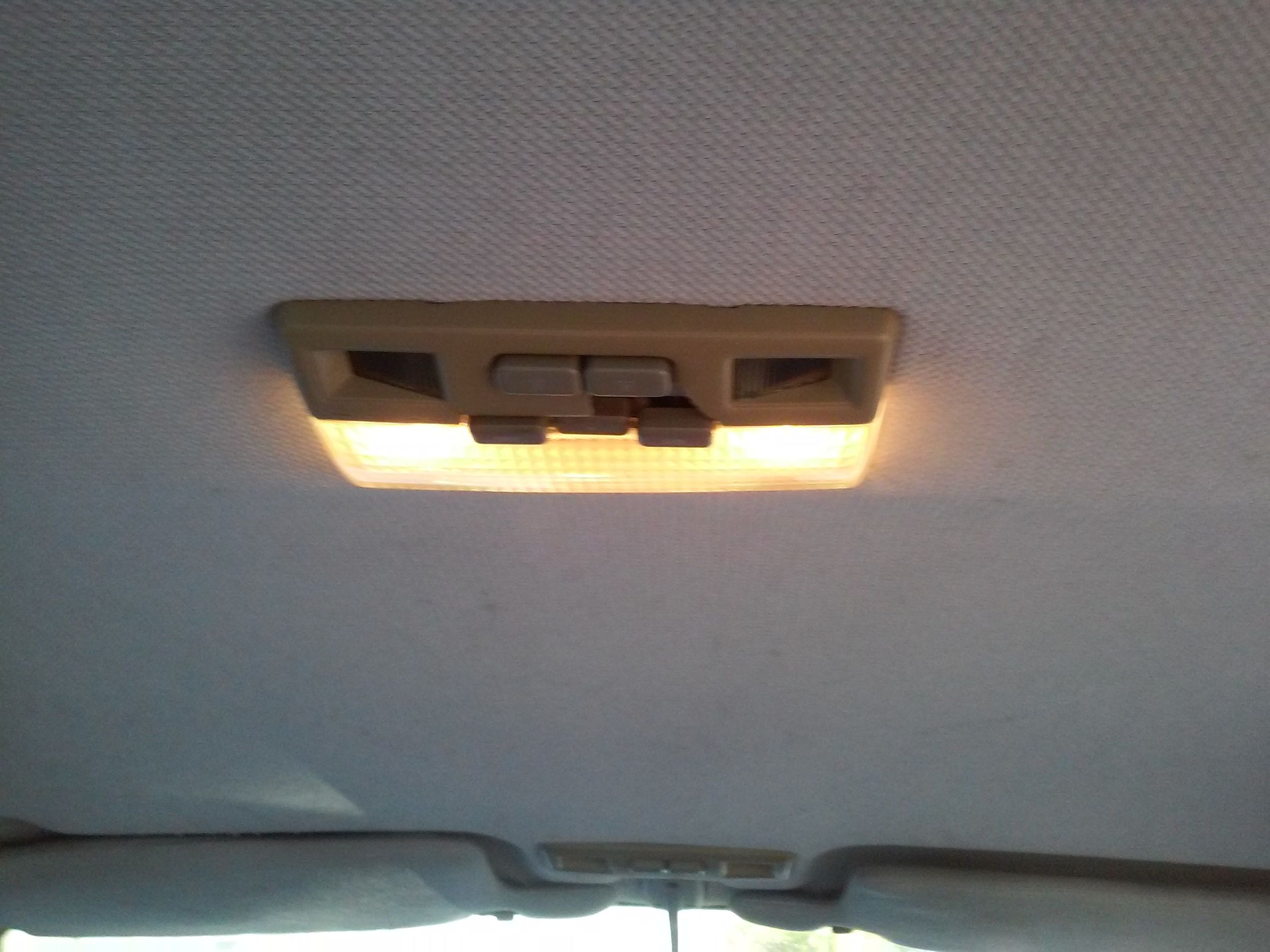gvr4 center dome light.jpg