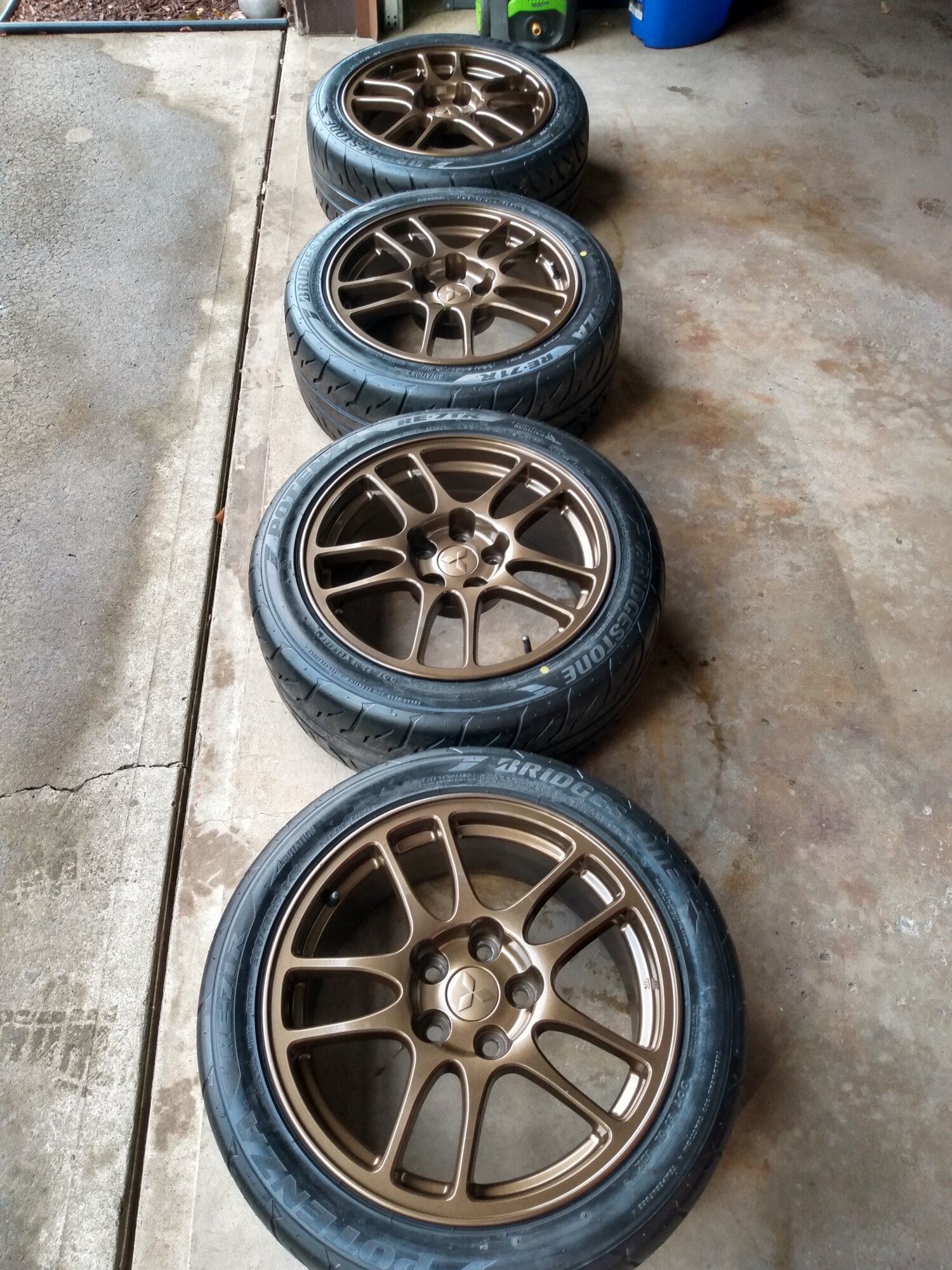 4g63-evo-9-wheels-with-tires-dsmtuners