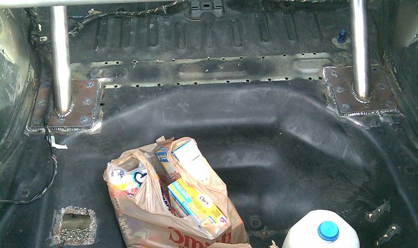roll-cage-smiths.jpg